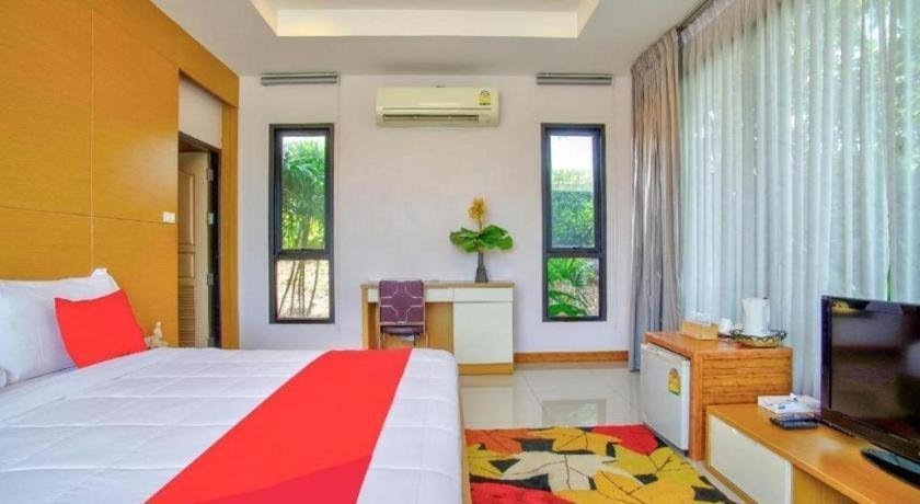 Thaiasia Goldensea Resort Phra Nakhon Si Ayutthaya Exteriör bild